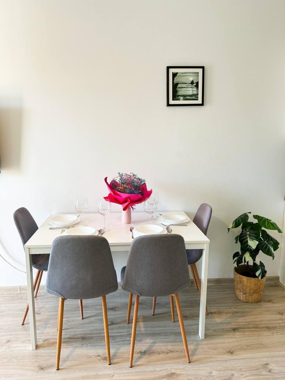 Lumina Comfy Apartment Lodz Buitenkant foto