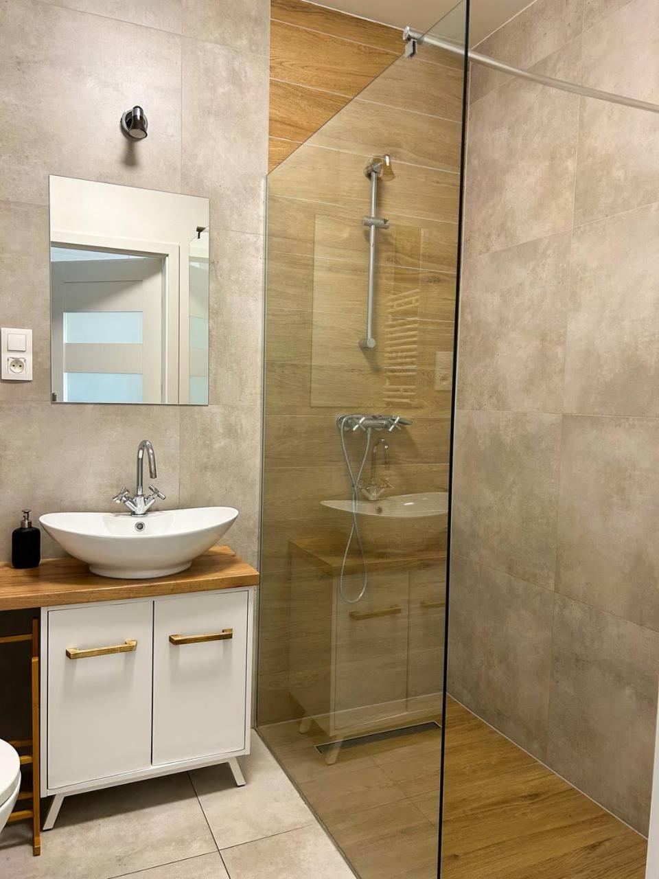 Lumina Comfy Apartment Lodz Buitenkant foto