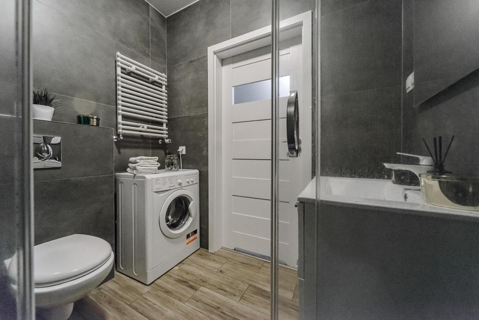 Lumina Comfy Apartment Lodz Buitenkant foto